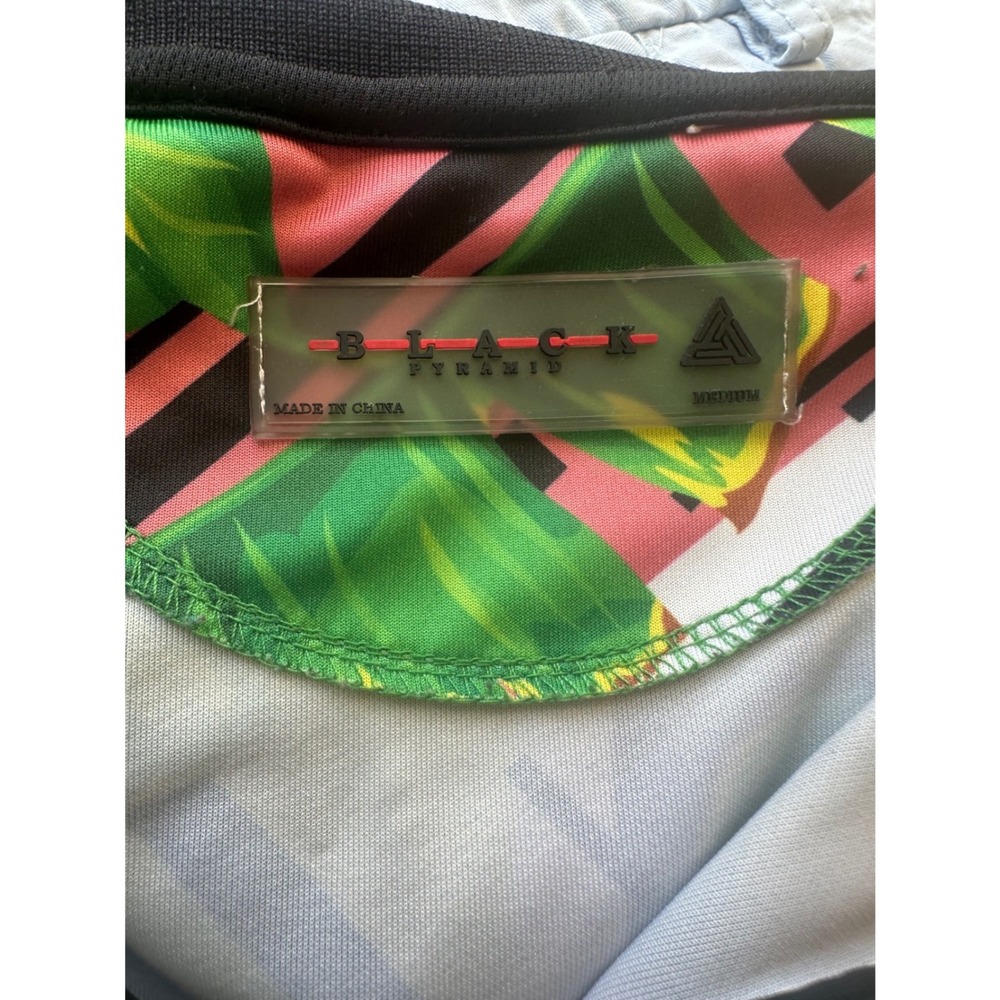 Black Pyramid Mens Tropical Banana Leaf Polo Shirt Multicolor Streetwear Medium - Picture 3 of 8